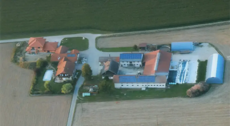 Der Hof aus der Luft, 2018